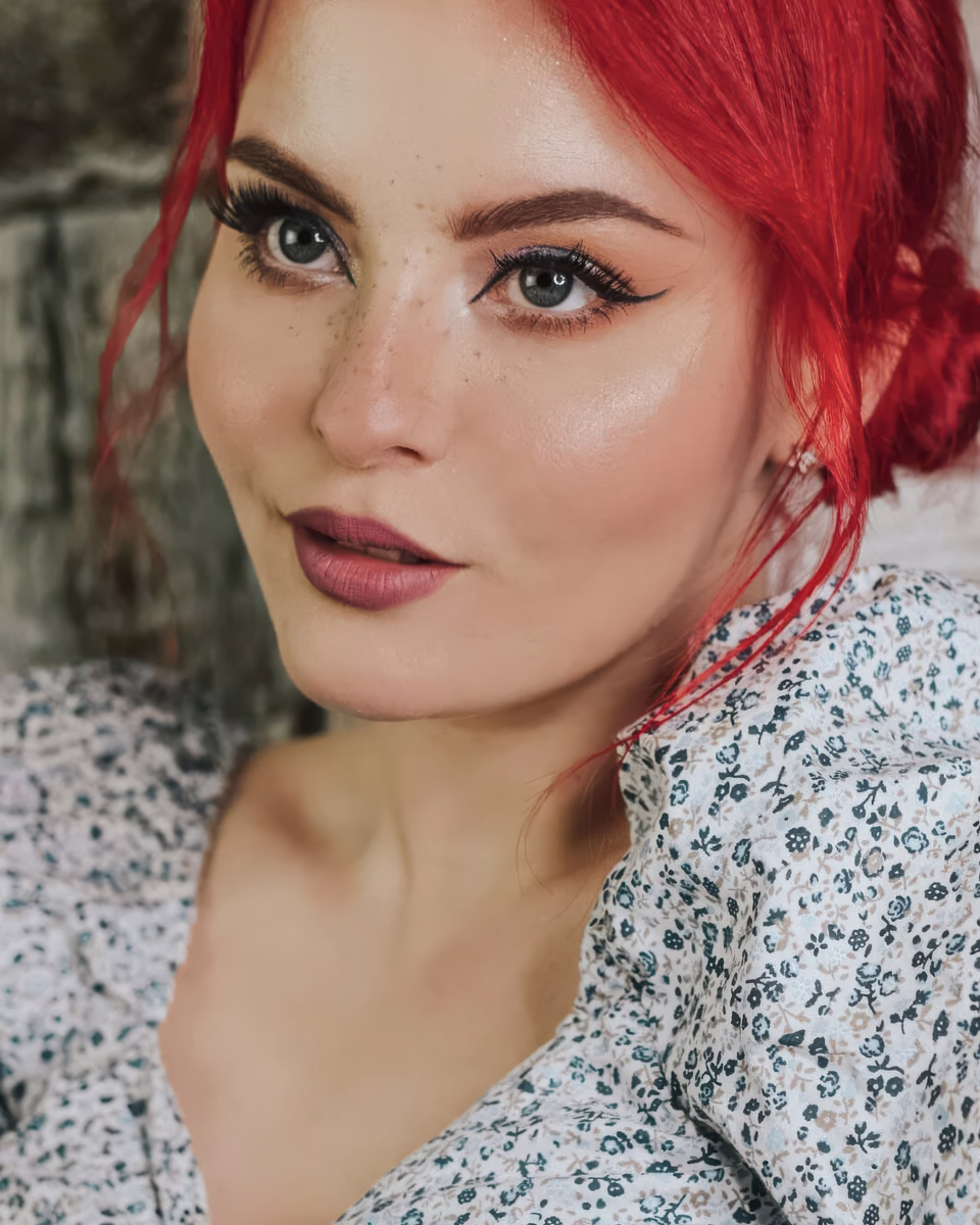 Porträt von Marta, Make-up Artistin in Marl